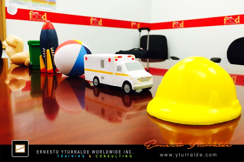 Team Building LATAM con talleres corporativos de cuerdas bajas realizados en Estados Unidos y el Caribe