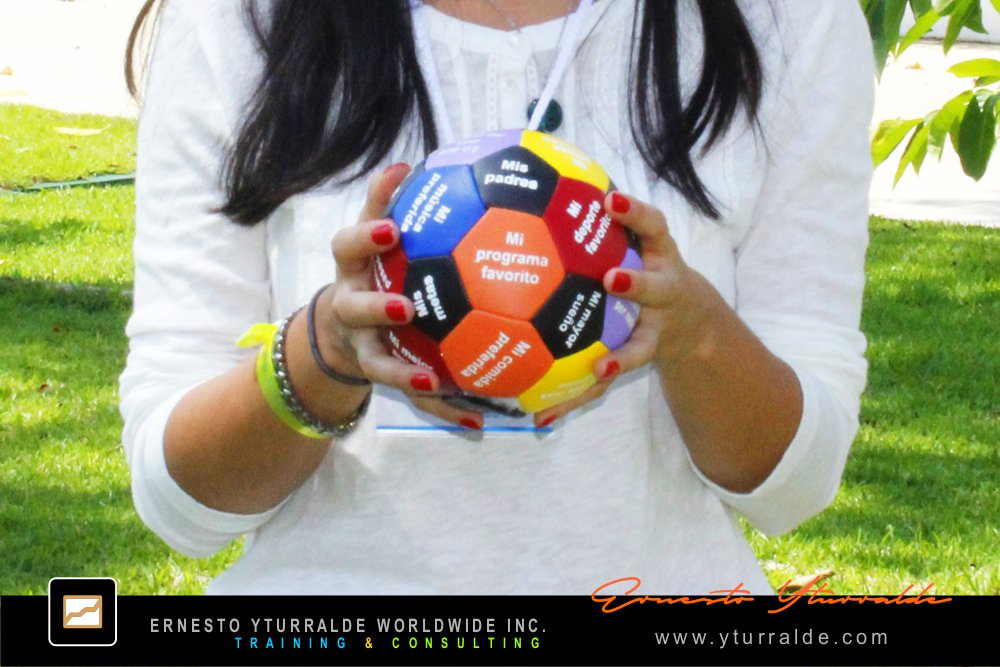 Team Building LATAM con actividades colaborativas que integran aprendizaje y diversión